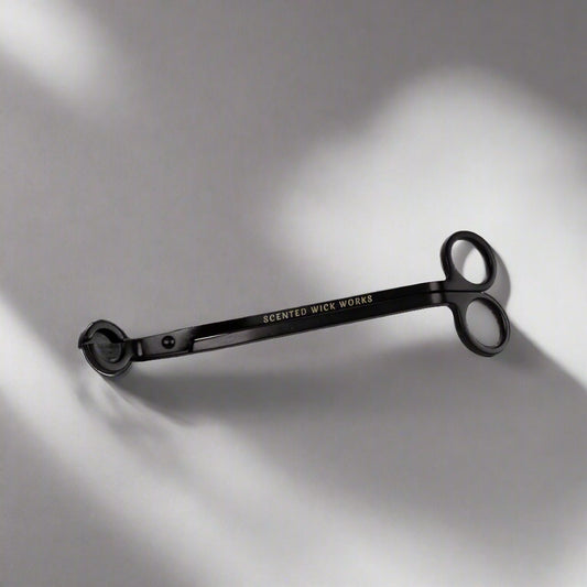 candle wick trimmer in black
