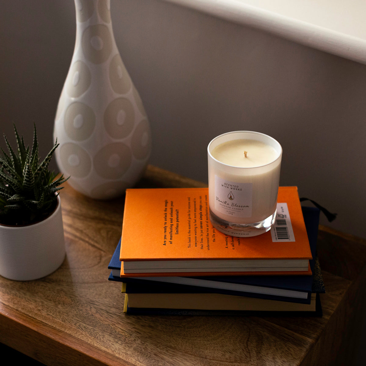 vanilla blossom 30cl scented candle